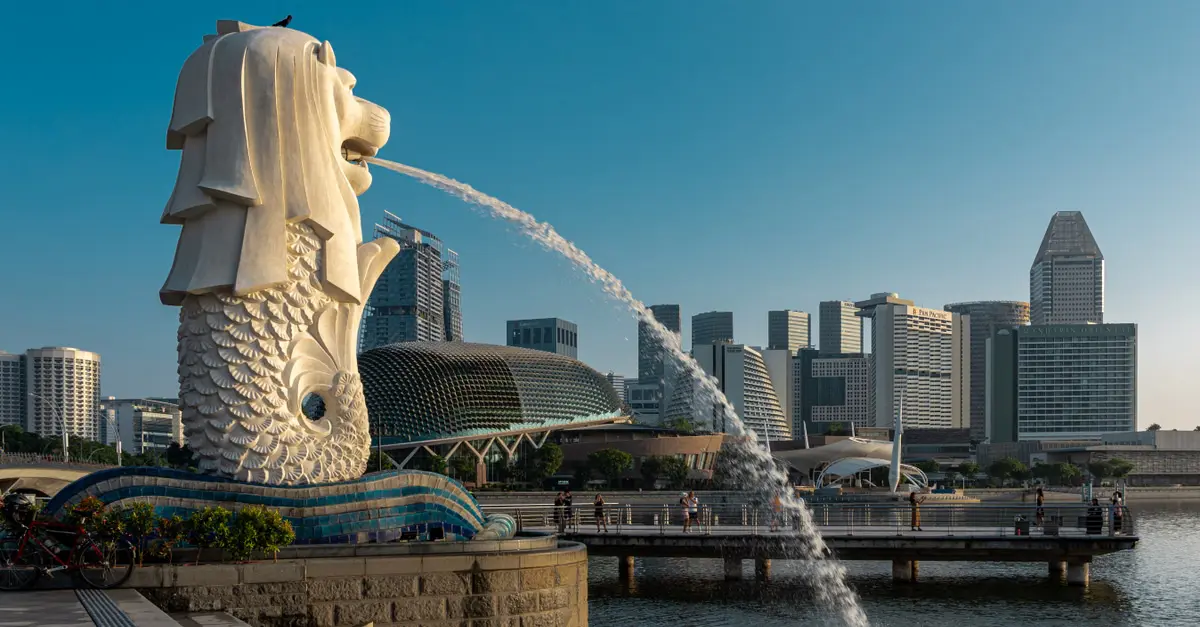 statue of merlion in singapore
